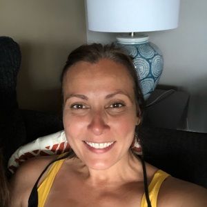 Meet your Posher, Hulya